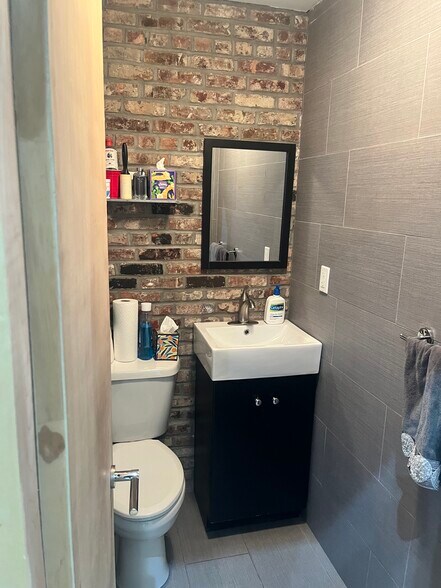 More Photos Of 3719 Broadway, Astoria Storefront Retail Residential For Lease