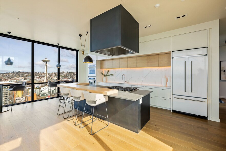 More Photos Of 2315 4th Ave, Seattle Multifamily For Sale