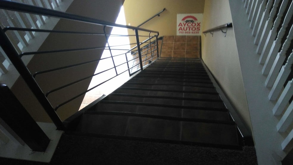 More Photos Of 15455 Kuykendahl Rd, Houston Auto Dealership For Sale