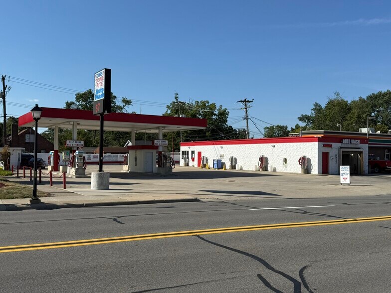 Primary Photo Of 3515 Twelve Mile Rd, Berkley Carwash For Sale