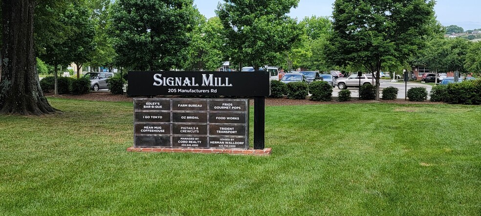 More Photos Of 205 Manufacturers Rd, Chattanooga General Retail For Lease