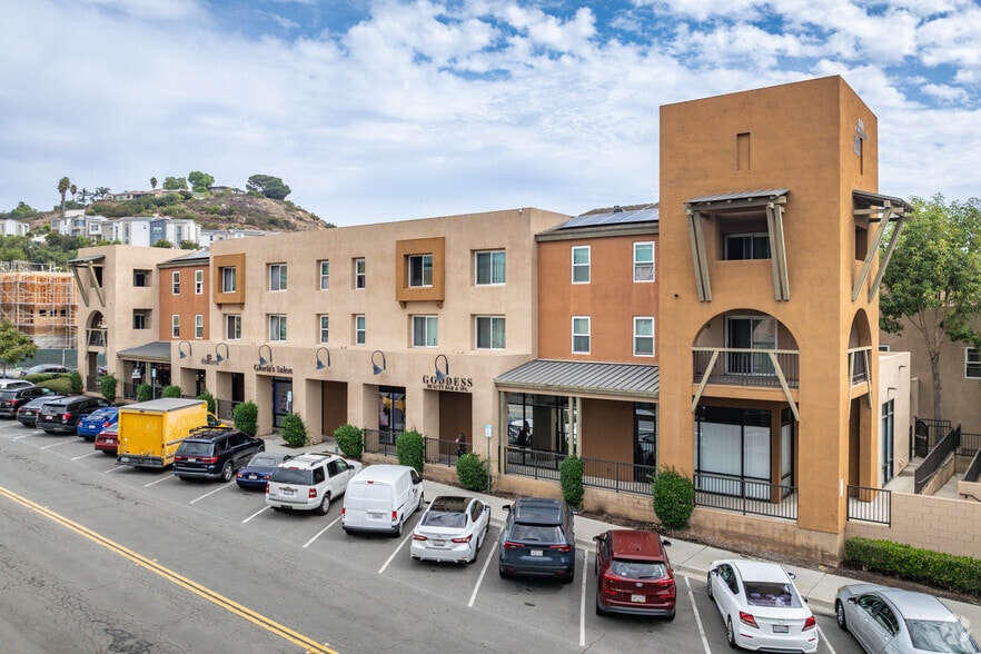 Primary Photo Of 444-458 W Mission Rd, San Marcos Storefront Retail Office For Lease