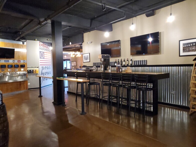 More Photos Of 109-111 E First St, Elmhurst Storefront Retail Office For Lease