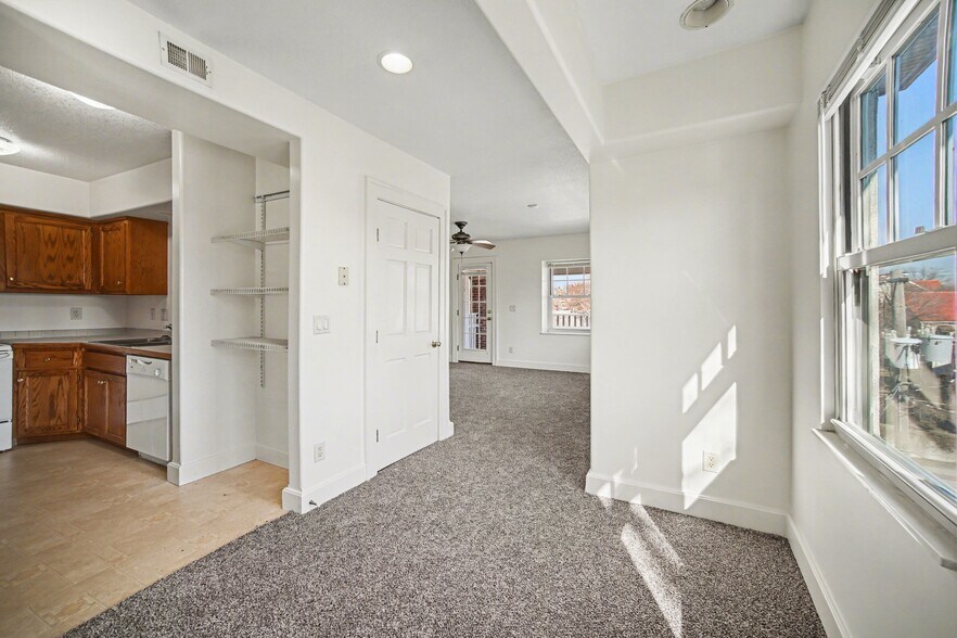 More Photos Of 709 W Truman Rd, Independence Apartments For Sale