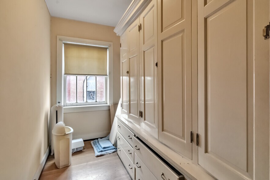 More Photos Of 101 Swinburne St, Buffalo Religious Facility For Sale