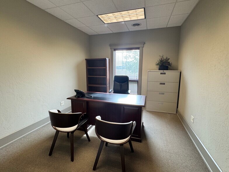 More Photos Of 1713 Tullamore Ave, Bloomington Medical For Lease