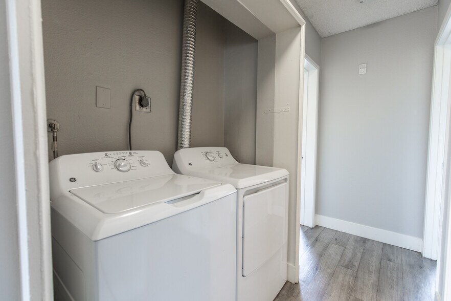 More Photos Of 1035 4th Ave, Chula Vista Apartments For Sale