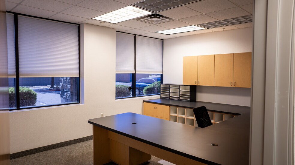 More Photos Of 8079 W Olive Ave, Peoria Light Distribution For Lease