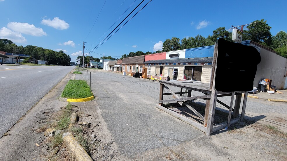 35535 General Mahone Blvd, Ivor, Va 23866 - Auto Repair For Sale 