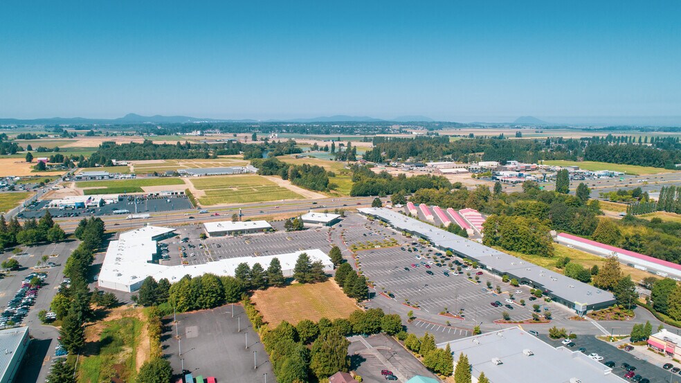 More Photos Of 448 Fashion Way, Burlington Unknown For Lease