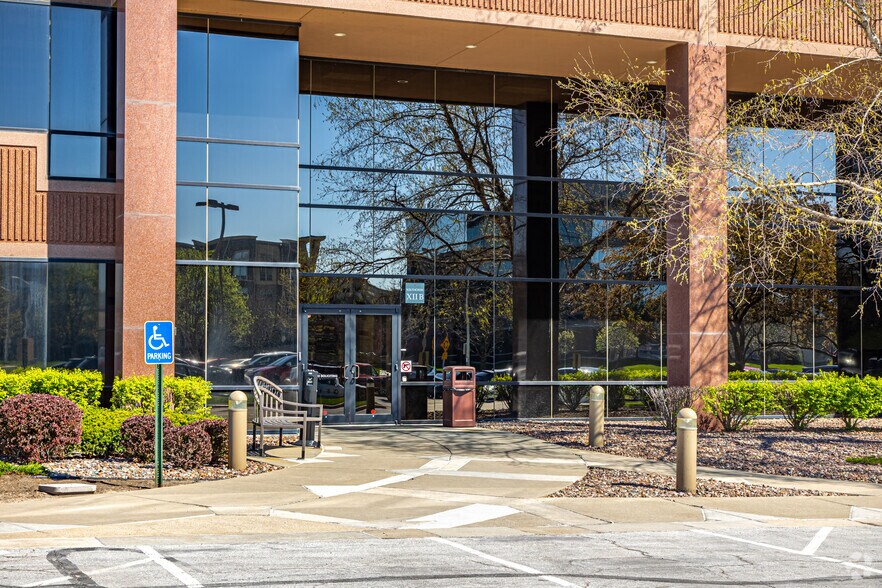 More Photos Of 12980 Metcalf Ave, Overland Park Unknown For Lease