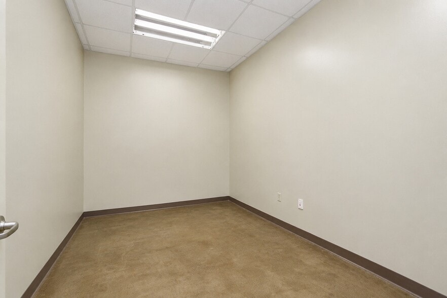 More Photos Of 5020 Route 9W, Newburgh Office For Lease