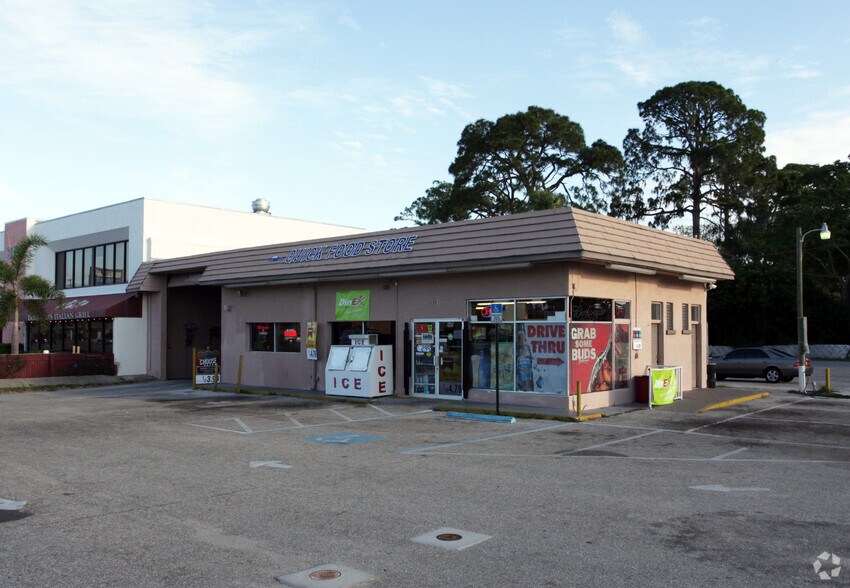 Primary Photo Of 3155 Clark Rd, Sarasota Restaurant For Sale