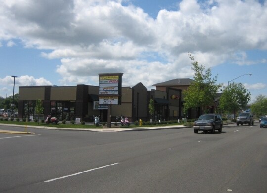 More Photos Of 2280-2310 SE Mission St, Salem Unknown For Lease