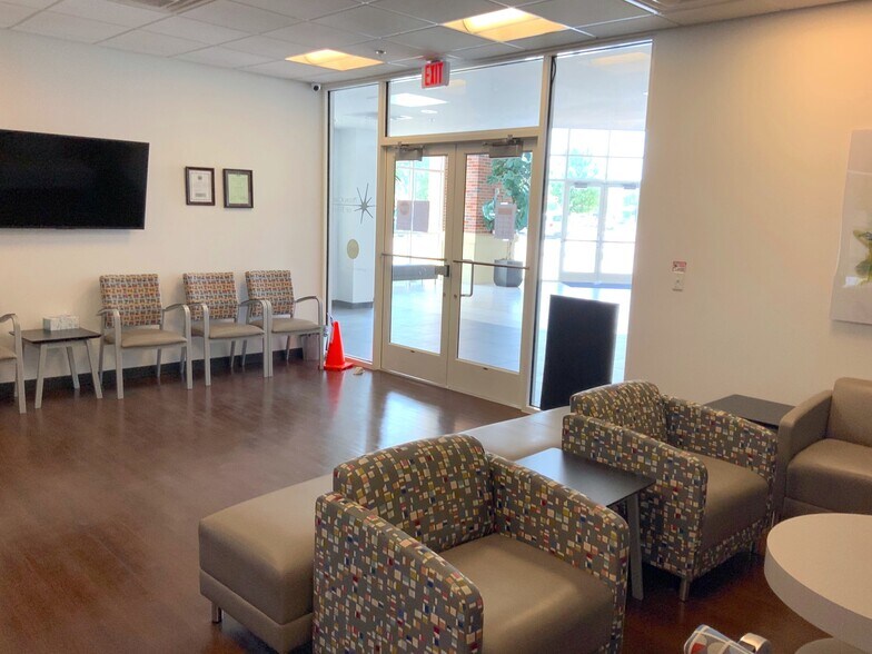 More Photos Of 5550 Warren Pky, Frisco Medical For Lease