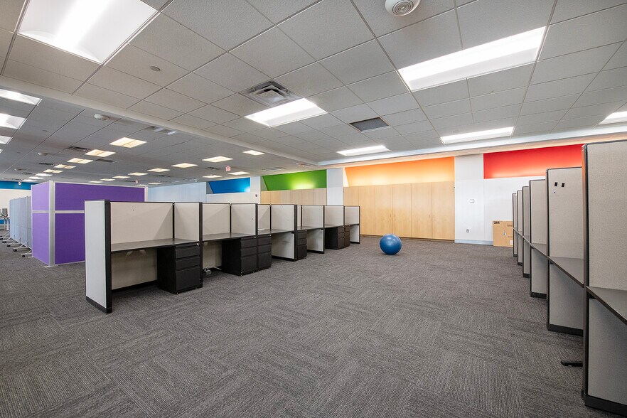 More Photos Of 1500 W 3rd St, Cleveland Office For Lease