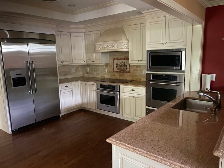 More Photos Of , Derby Unknown For Sale