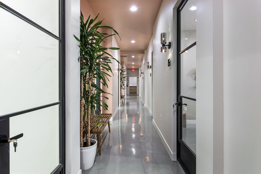 More Photos Of 124 N Glendora Ave, Glendora Coworking Space