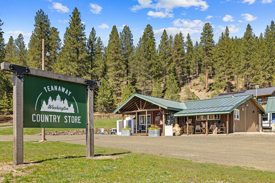 Primary Photo Of 10692 Teanaway Rd, Cle Elum Convenience Store For Sale