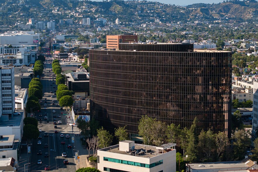 More Photos Of 8484 Wilshire Blvd, Beverly Hills Coworking Space