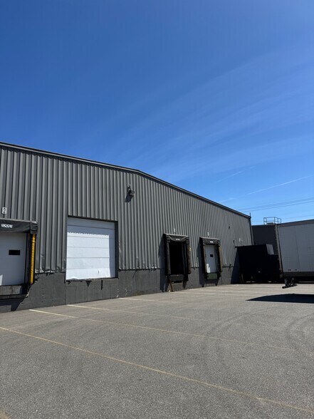 More Photos Of 19-27 Terrill Park Dr, Concord Warehouse For Lease