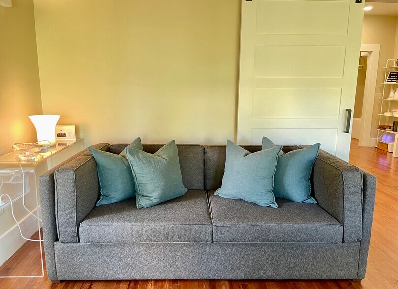 More Photos Of 216 Church St, Pensacola Office Residential For Sale