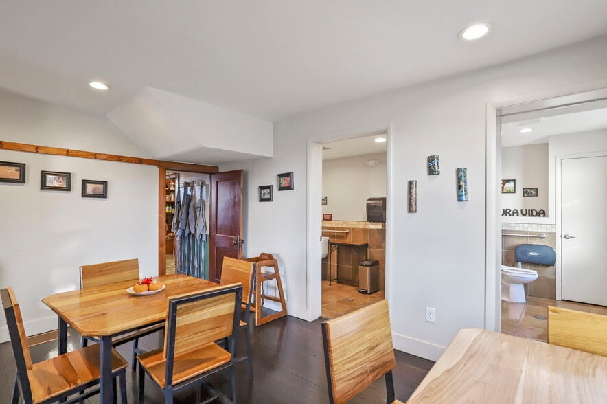 More Photos Of 14035 Pennsylvania Ave, Hagerstown Restaurant For Sale