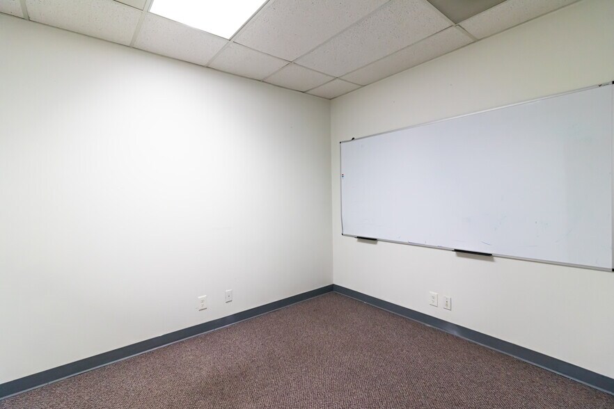 More Photos Of 6610 NE 181st St, Kenmore Medical For Lease