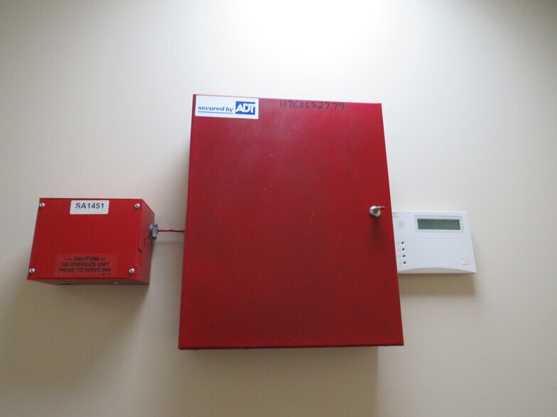 More Photos Of 9506 Hospital Ave, Nassawadox Medical For Sale