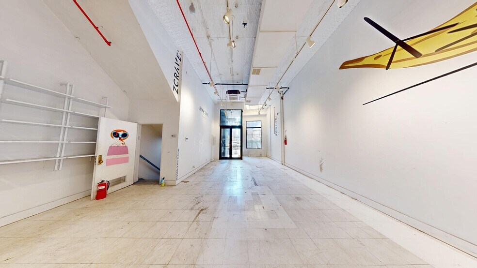 More Photos Of 343 Canal St, New York Office For Lease