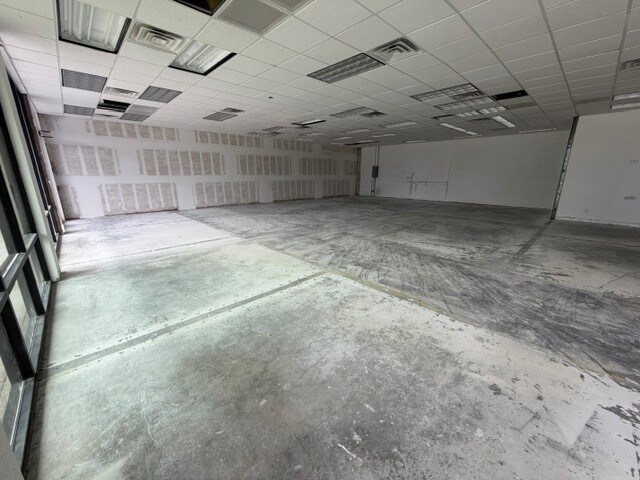 More Photos Of 447 Cape Coral Pky E, Cape Coral Storefront Retail Office For Lease