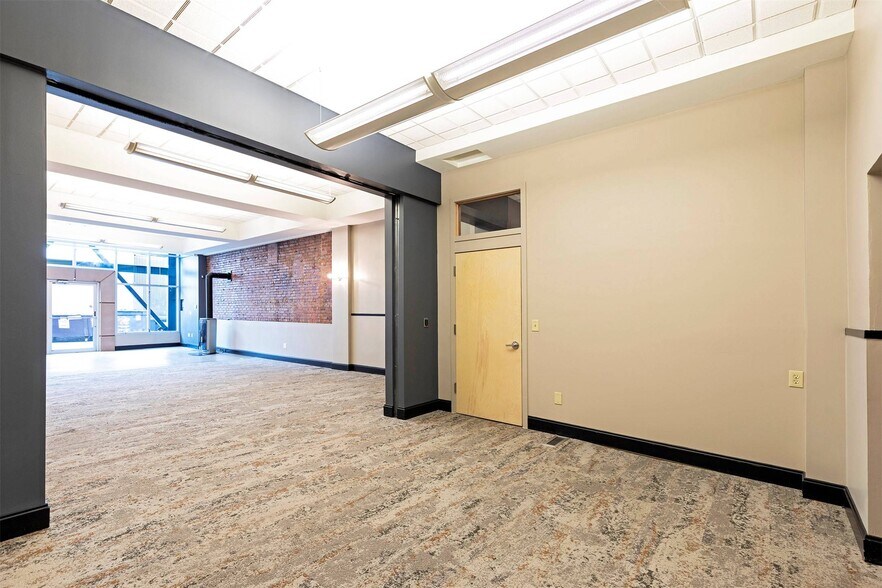 More Photos Of 125 1/2 W Main St, Missoula Office Residential For Sale