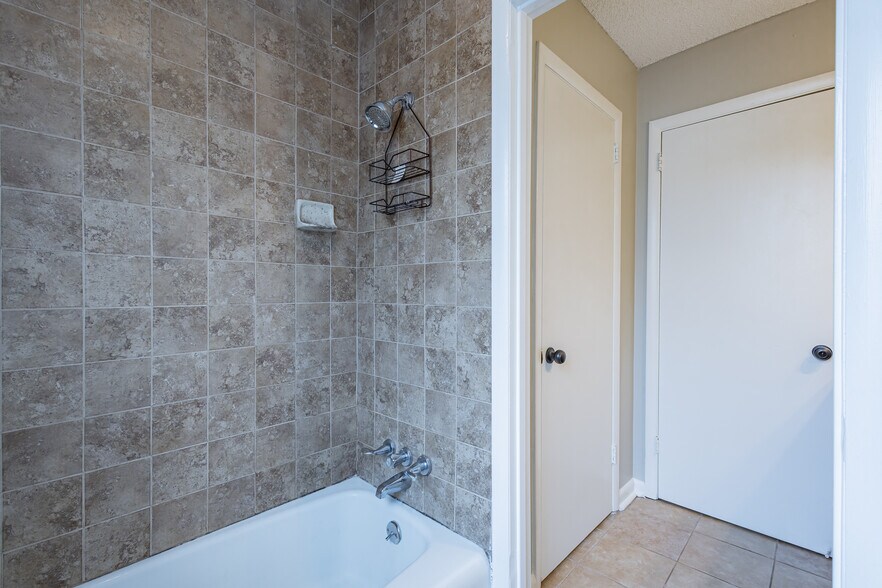 More Photos Of 4299 Sweden Dr, Hermitage Multifamily For Sale