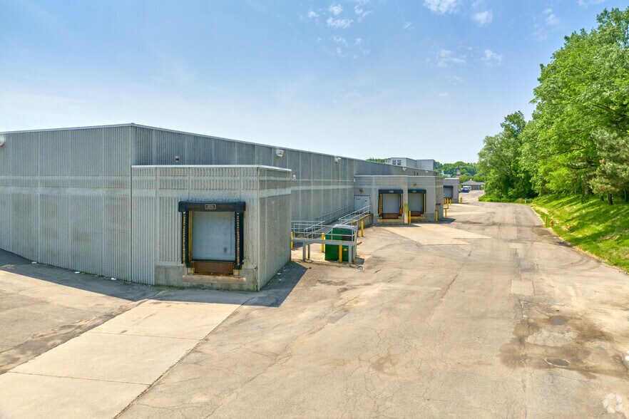 More Photos Of 6720 Pittsford Palmyra Rd, Fairport Unknown For Lease