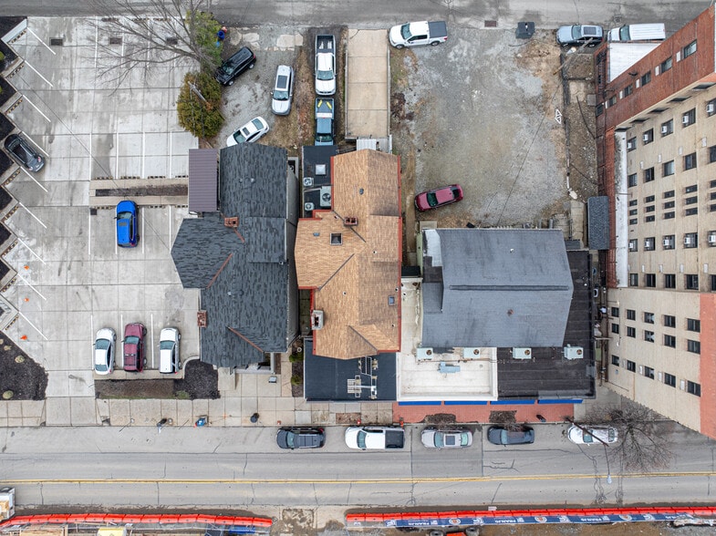 More Photos Of 236 Shady Ave, Pittsburgh Apartments For Lease