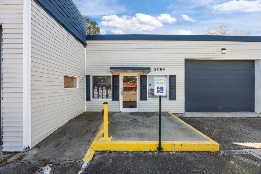 More Photos Of 508 E Main St, Havelock Carwash For Sale