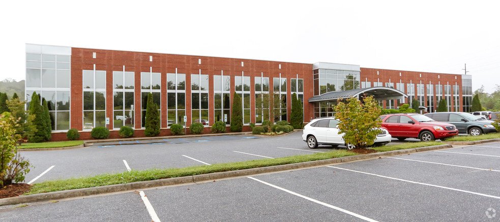 Primary Photo Of 2660 Tate Blvd SE, Hickory Medical For Lease