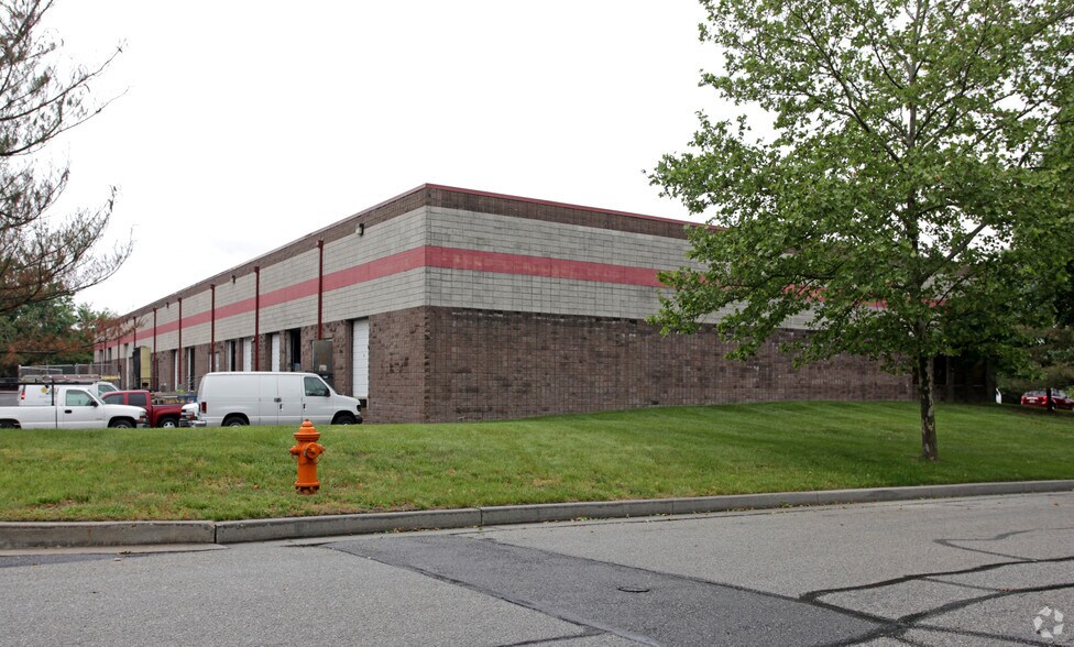 More Photos Of 10610 Iron Bridge Rd, Jessup Warehouse For Lease