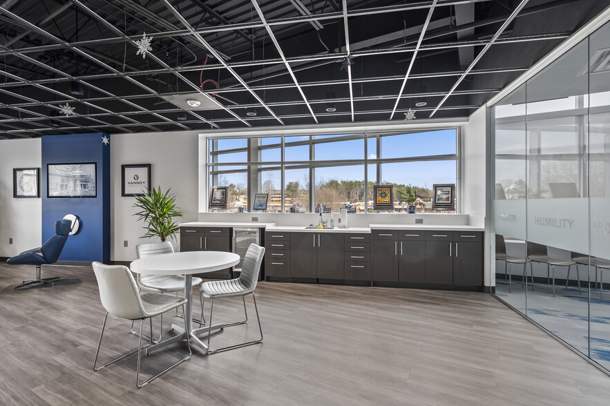 More Photos Of 700 Highland Oaks Dr, Winston-Salem Bank For Lease