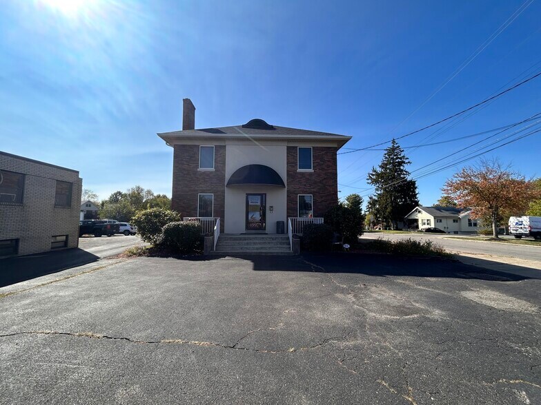 More Photos Of 4997 Glenway Ave, Cincinnati Office For Sale