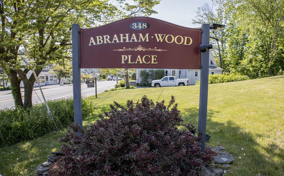 More Photos Of 348 Boston Post Rd, Sudbury Storefront Retail Office For Sale