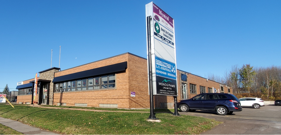 More Photos Of 607 St. George Blvd, Moncton Office For Sale