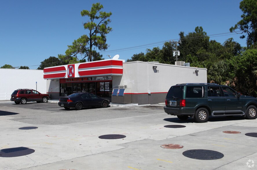 More Photos Of 2646 Tamiami Trl, Port Charlotte Convenience Store For Sale