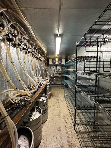 More Photos Of 112 S Main St, Bryan Restaurant For Lease