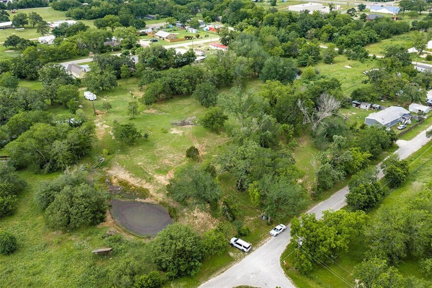 More Photos Of TBD Belton Street, McDade Land For Sale