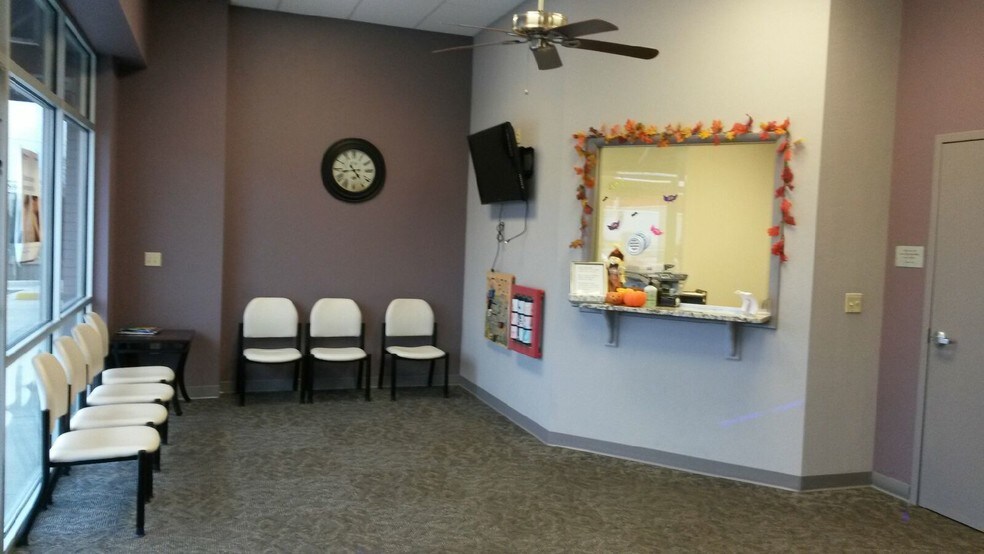 More Photos Of 2431 SE Washington Blvd, Bartlesville Freestanding For Lease