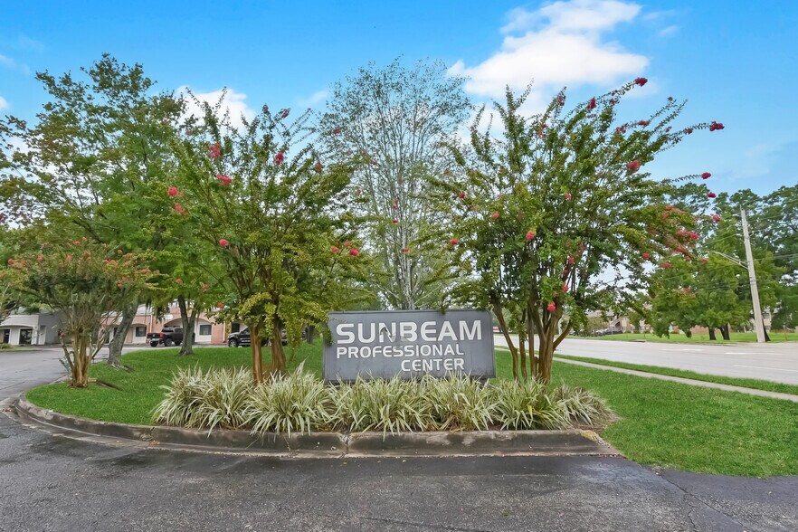 More Photos Of 3938 Sunbeam Rd, Jacksonville Medical For Lease