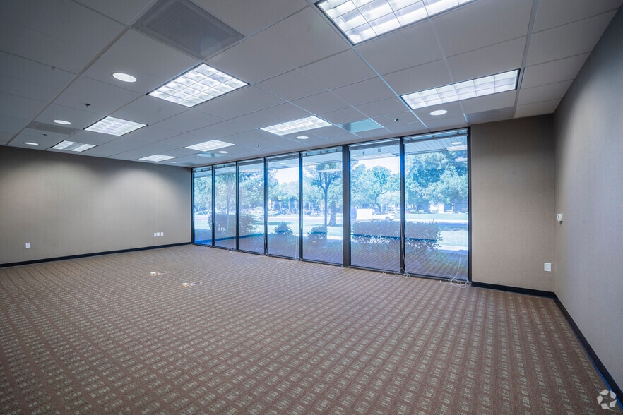 More Photos Of 355 N Wiget Ln, Walnut Creek Office For Sale