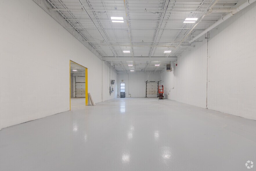 More Photos Of 50-70 Novopharm Ct, Toronto Warehouse For Sale
