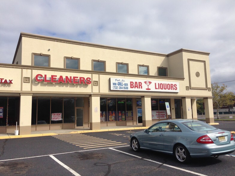 More Photos Of 745 Poole Ave, Hazlet Unknown For Lease